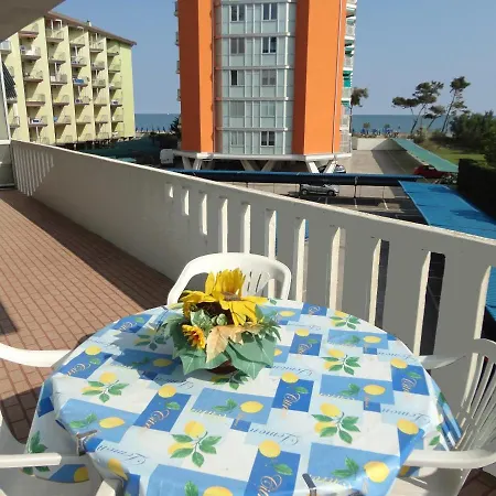 Daire Enjoy A Cozy With Large Terrace *