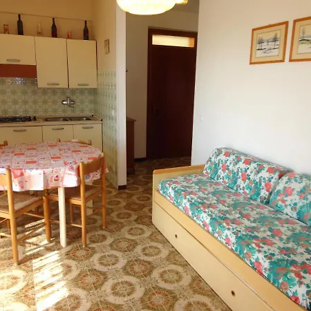 Enjoy A Cozy With Large Terrace Daire *