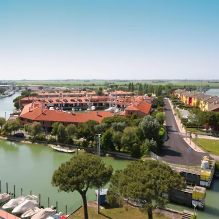 Enjoy A Cozy With Large Terrace * Porto Santa Margherita di Caorle