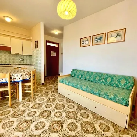 Appartamento Enjoy A Cozy With Large Terrace Porto Santa Margherita di Caorle